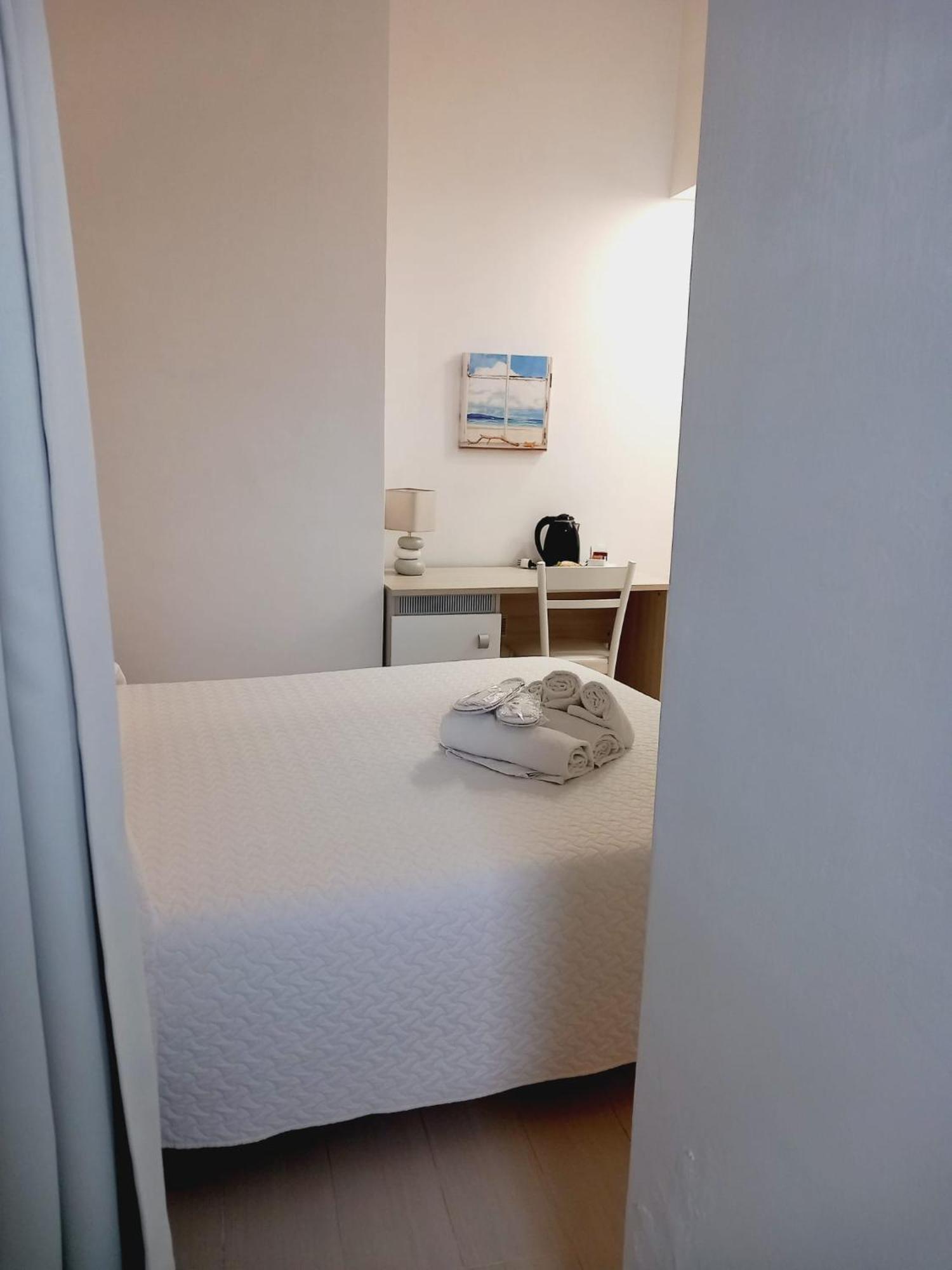 Albergo Labotte Вьесте Экстерьер фото